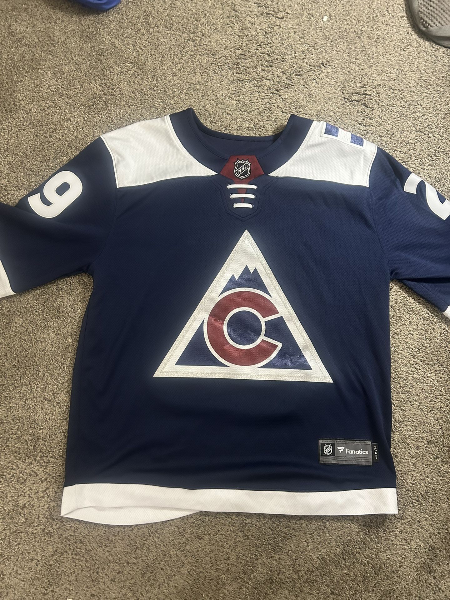 Nathan Mackinnon Avalanche Alternate Jersey Men’s Medium 