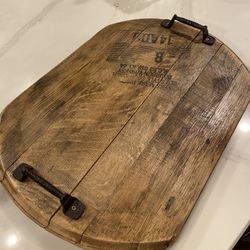 Makers Mark bourbon barrel head serving tray/charcuterie board/decorative piece 21”L, x16W, 1.5”T (great condition) SEE PHOTOS!!