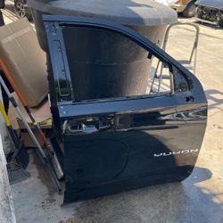 21 Gmc Yukon Door