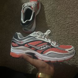 Sauconys pink and white