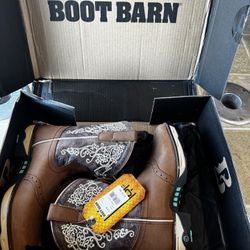 Boot Barn Women’s Boots Size 9 Brand New With Tags 