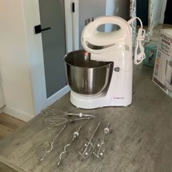 Like New Ambiano Stand Mixer With Bowl