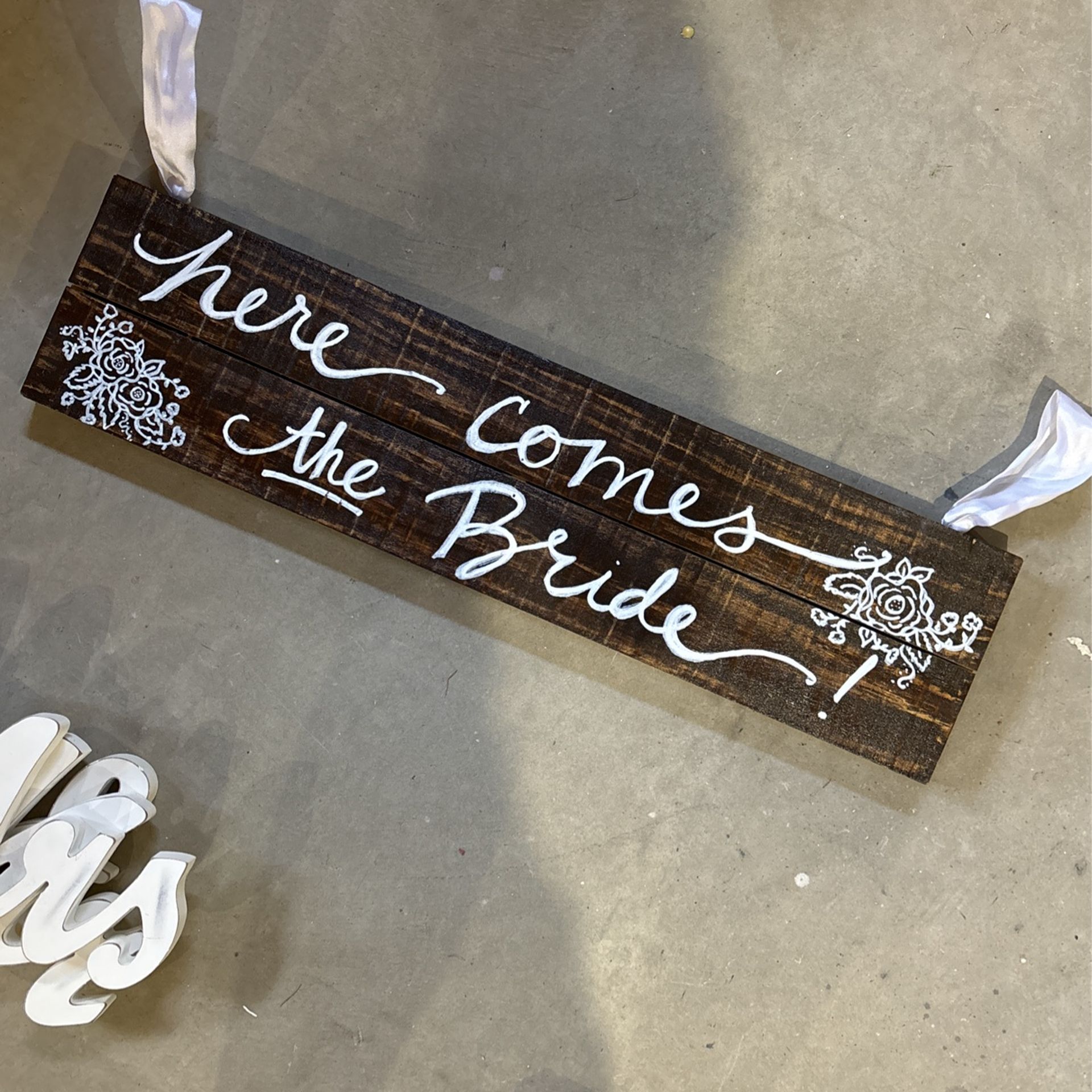 Mr&Mrs Sign