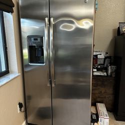 GE Side by Side Refrigerator