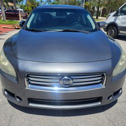 2014 Nissan Maxima Better Than Altima!  Finance $1000 Down