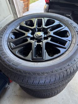 Brand new Toyota tundra wheels and tires