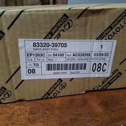 Toyota Pickup Fuel Level Sending Unit