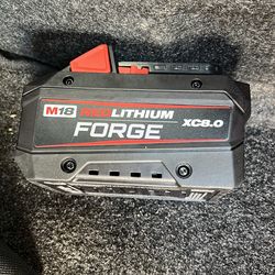 Milwaukee XC8.0 M18 Red Lithium Forge