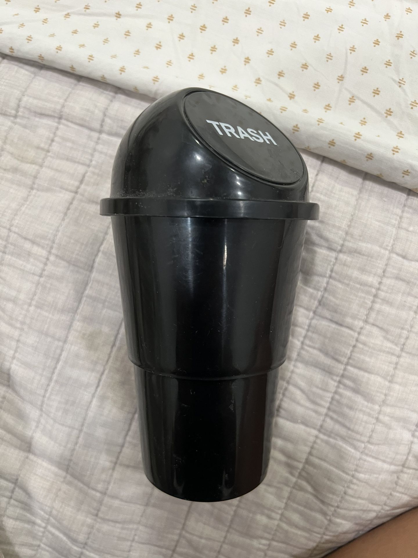 Free Mini Cup Sized Trash Bin