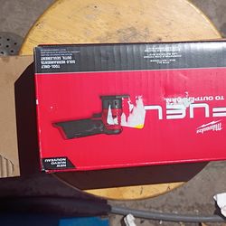 Milwaukee M12 orbital detail sander tool only