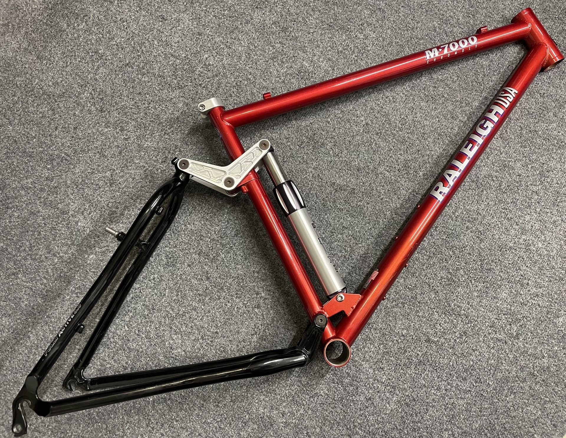 Raleigh m7000 vintage USA made tig welded 4130 chromoly full suspension frame