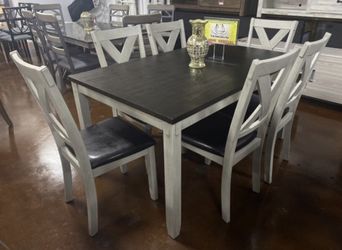Dining table set