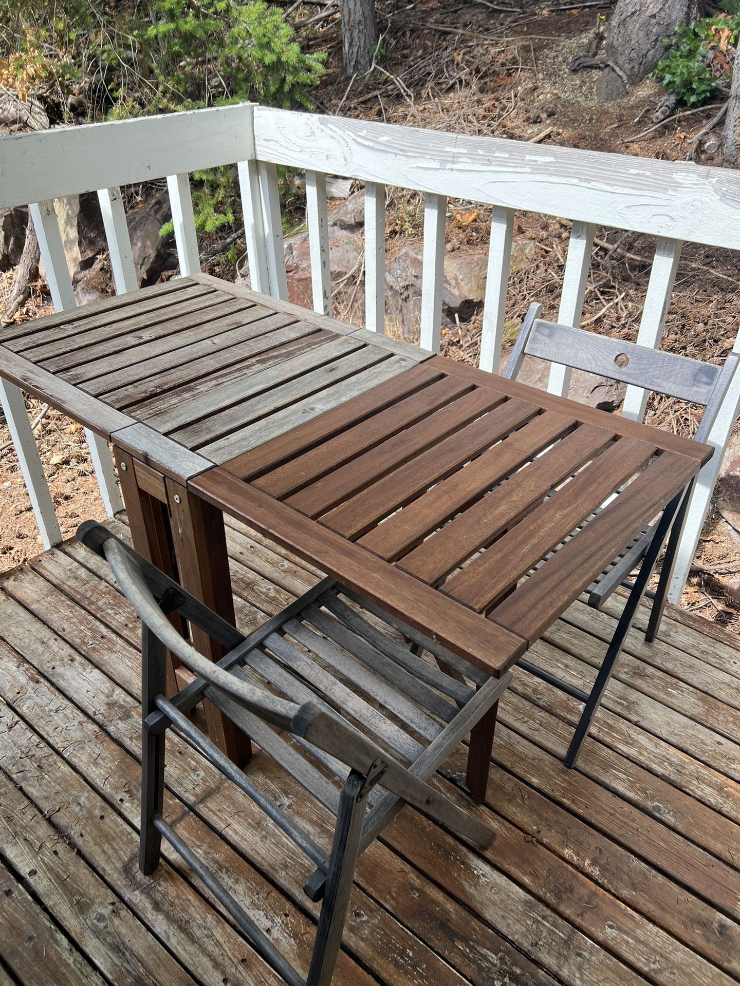 Applaro Folding Patio Table