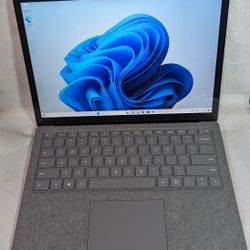 Very Nice Silver MICROSOFT SURFACE LAPTOP 2  WINDOWS 11 TOUCHSCREEN PENTIUM i5 - Queens Pick Up -