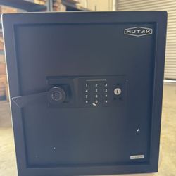 Brand New Fingerprint Safe Box – HS-F102 | H36 🔐