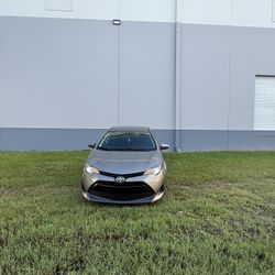 🚗🚗TOYOTA COROLLA SE 2018
