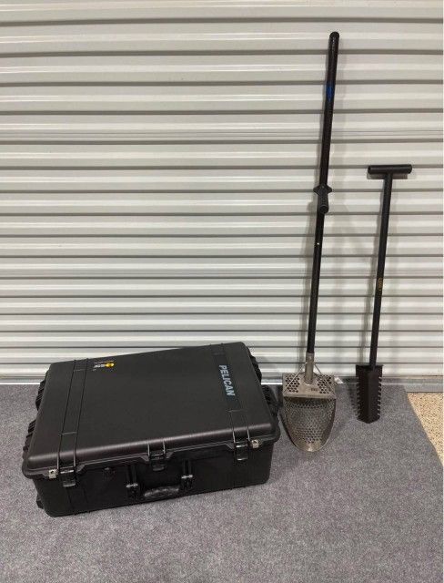 Minelab-Equinox-900-Metal-Detector