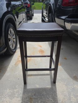 2 like new barstools