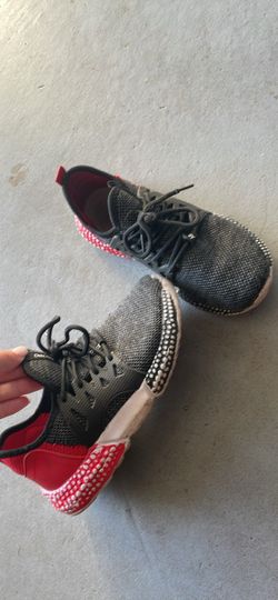 Boys size 3 Gray  black and Red Mesh Sneakers
