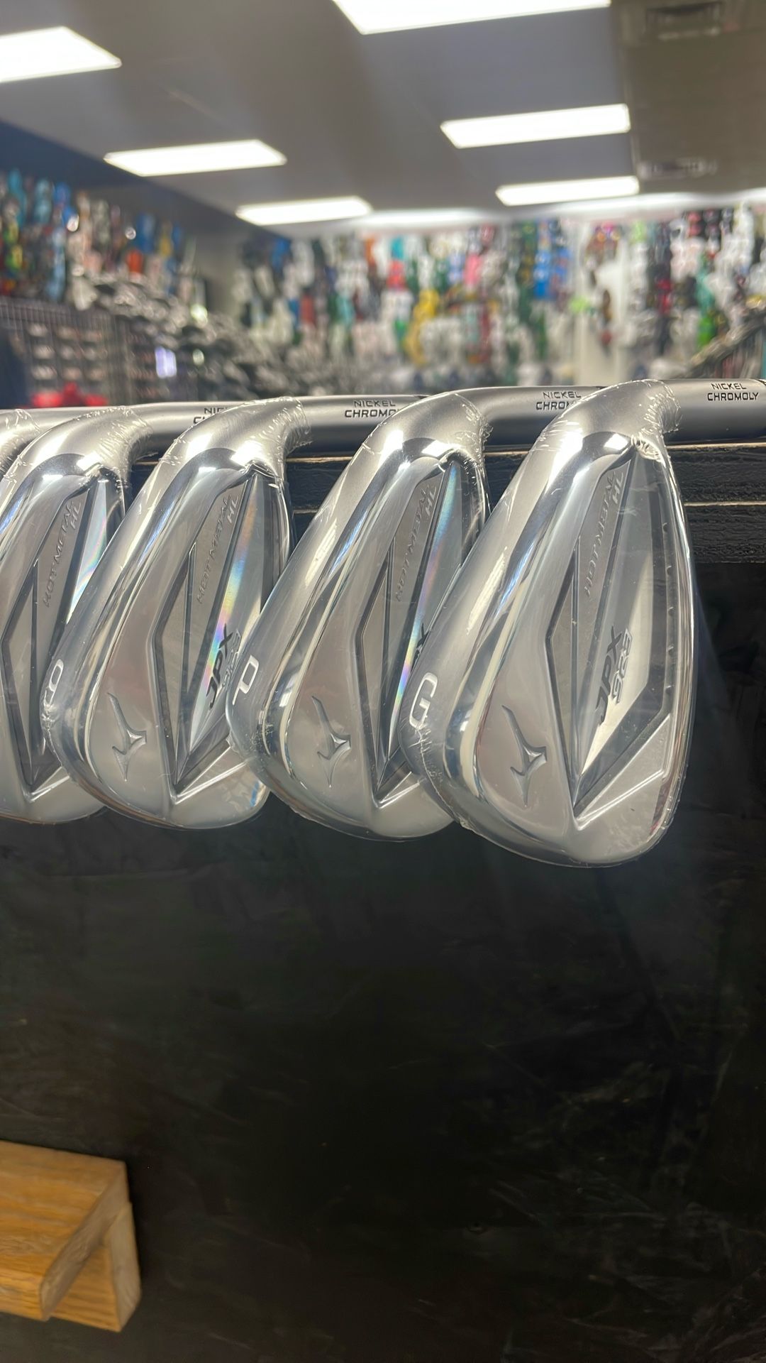 New-Mizuno-JPX-923-Hot-Metal-HL-Combo-Iron-Set-4h/5h-6-thru-PW/GW-Right-Hand-Senior-A-Flex-Graphite-Shaft