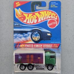 HOT WHEELS 1991 HIWAY HAULER