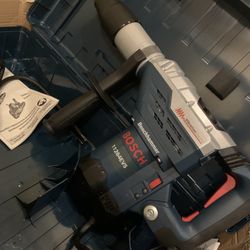 Bosh Rotary Hammer Very Powerful NEW