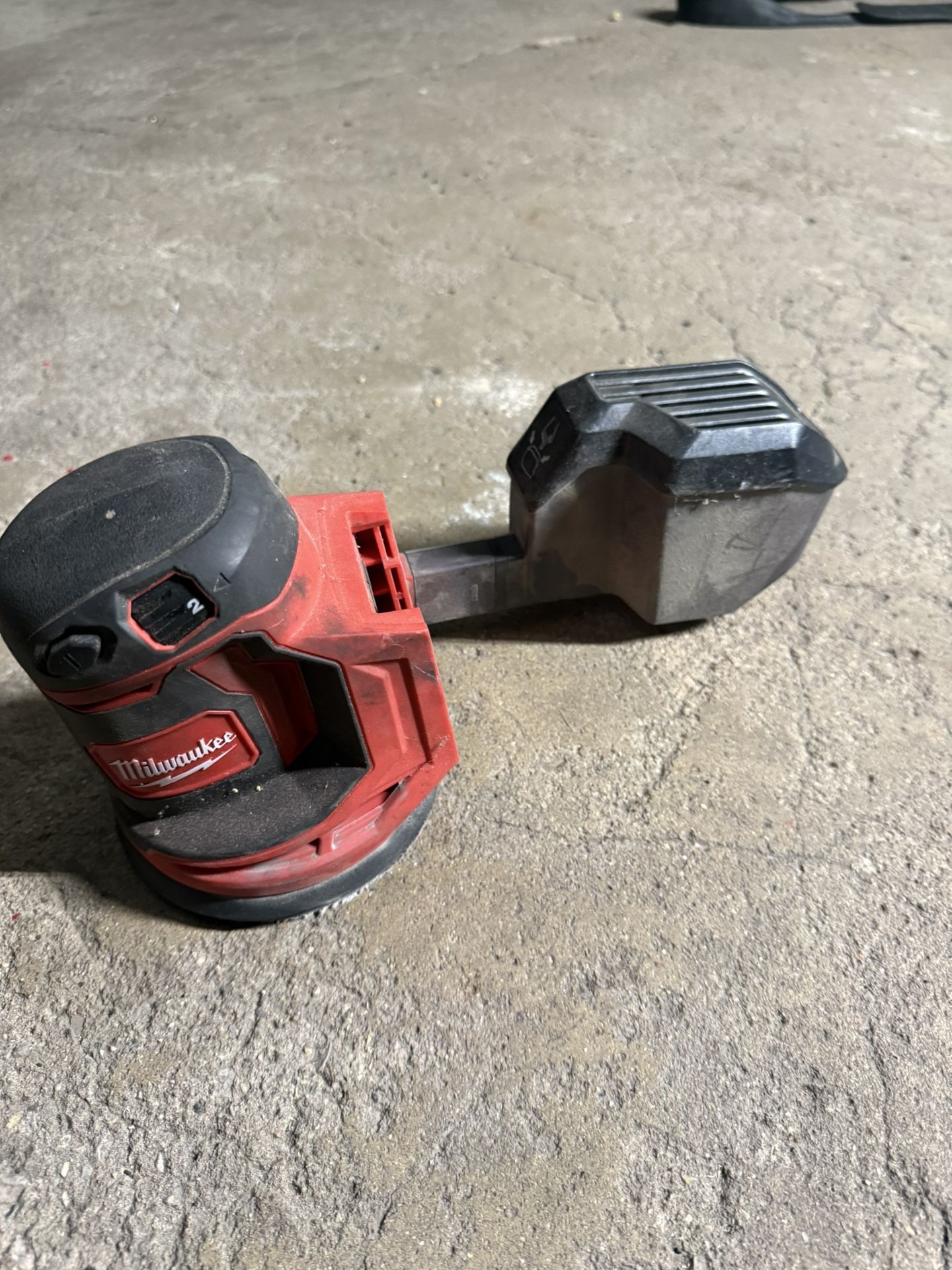 Milwaukee Sander