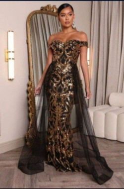 Fashion Nova- Sequence Dress  Size Small
