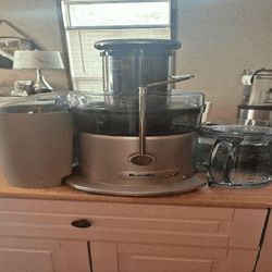 Breville Cold Press Juicer - Vitamin-Dense Juice century probably