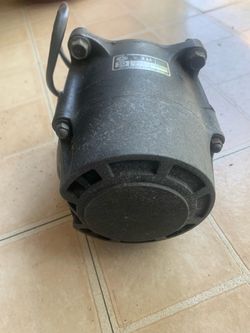 1985 Yamaha FZ750 or FZ1000 Alternator