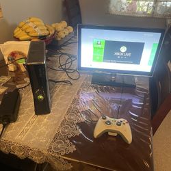 Free Games! Xbox 360 Slim 250 Gb Sale