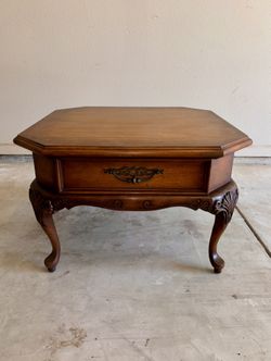 Side Table Solid Wood excellent Condition