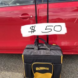 Brand New Dewalt Roiling 18” Length     Tool Bag 💼 