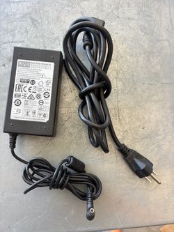 AC ADAPTER