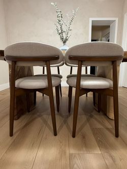 Modern dining wood  Chairs  🪑 Brand new