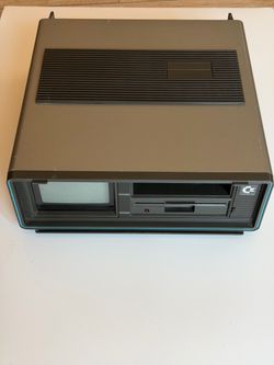 Commodore SX-64 Vintage Portable Desktop Computer w/ Cords Powers On