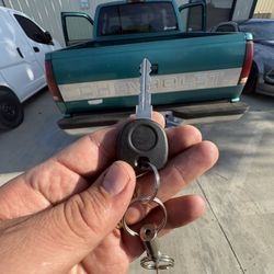 Keys , Fobs, Key Programming,remote Keys , Smart Keys ,original Keys ,