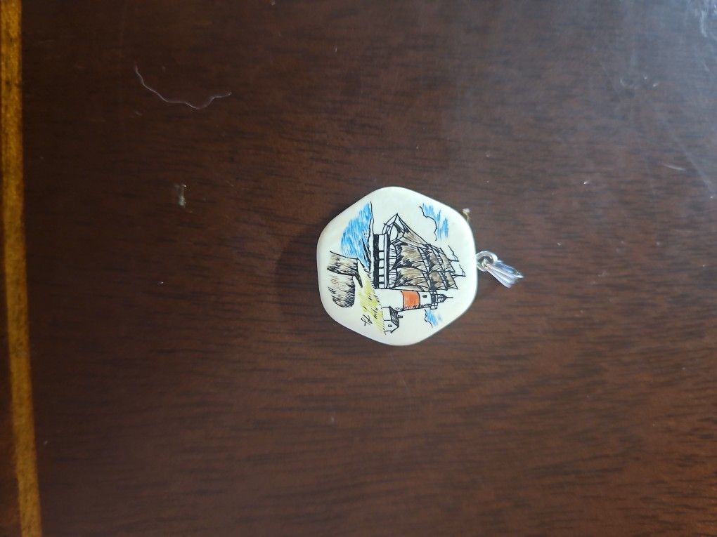 Vintage Scrimshaw Pendant