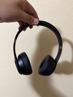 Beats solo 4