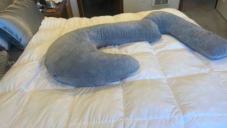 Pregnancy or rehab body pillow