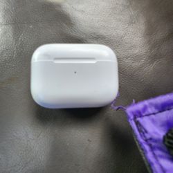 One Airpod Pro 2 With Case And Charger, No Box, Dirt Cheap, Local Pickup And Shipping Accepted
