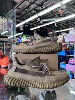 Adidas Yeezy Boost 350 V2 Earth
