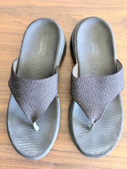 Skechers Arch Fit Gray Woven Thong Sandals