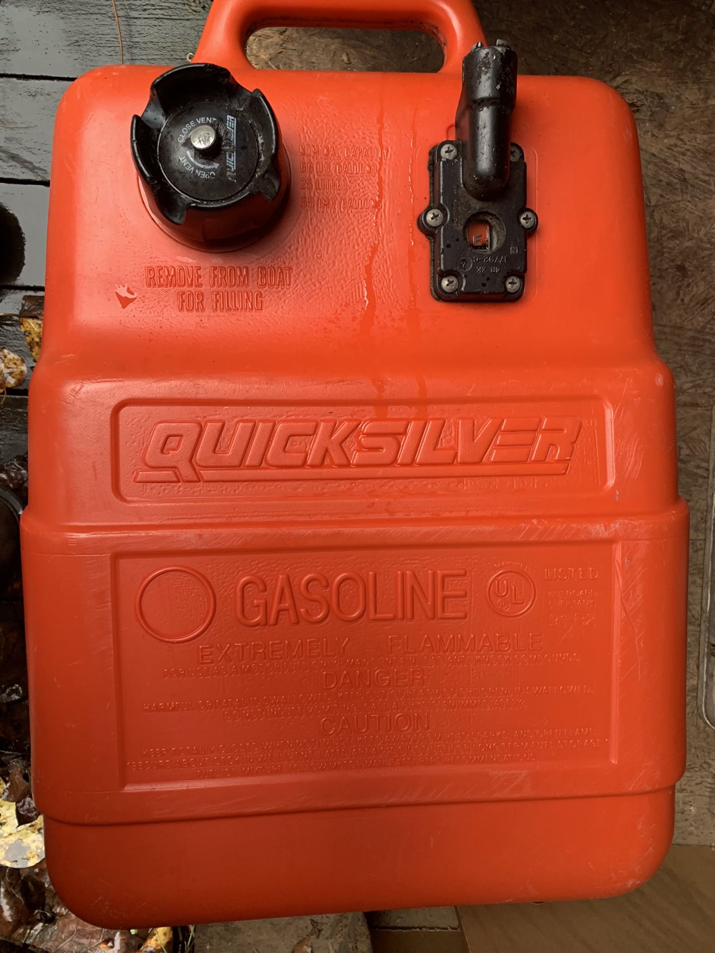 Quicksilver boat gas fuel tank