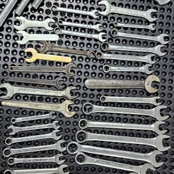 BULK LOT WRENCHES AND RATCHETS