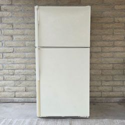 GE PROFILE TOP-FREEZER REFRIGERATOR 21.6 cu ft COLD FOOD STORAGE HOME KITCHEN MAJOR APPLIANCE