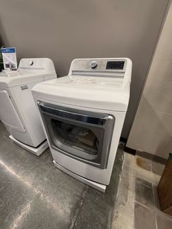 GAS DRYER