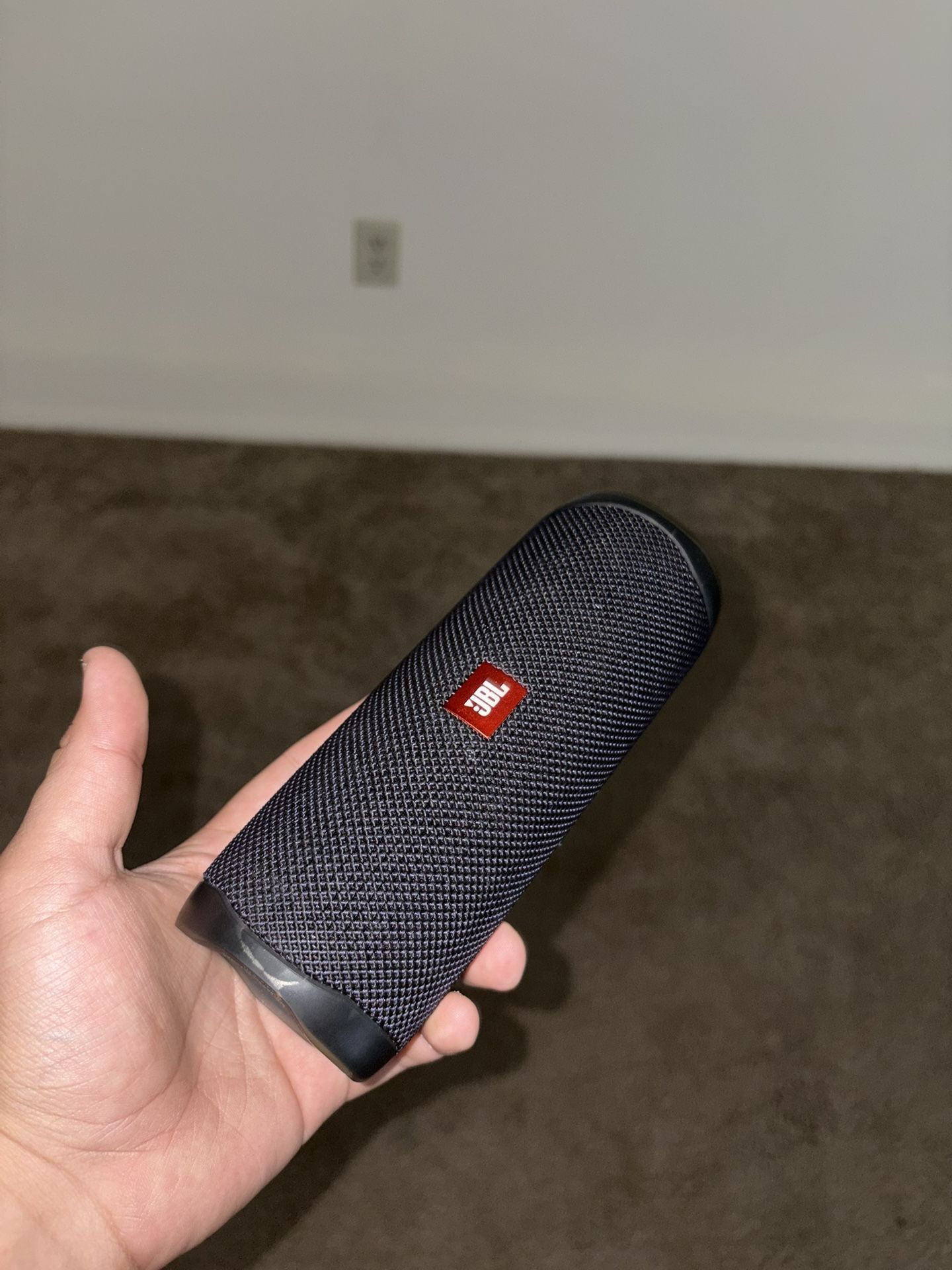 JBL Flip 5 Speaker