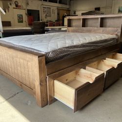 Full Bed W 3 Drawers And Bamboo Mattress