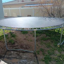 Good condition trampoline